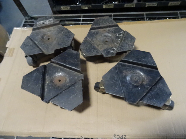 4 piece cup casters...