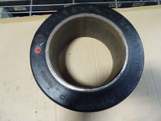 10 x 4 x 6 12 press of forklift ti...