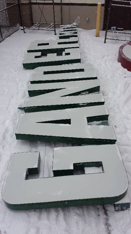 lot 1 image: Gander Mtn Sign  2 pieces 16 a piece
