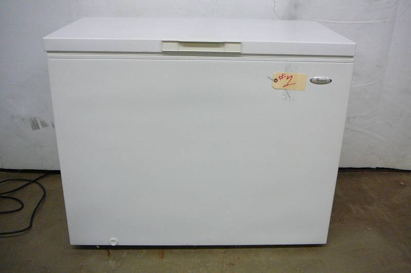 lot 1 image: Chest Freezer Whirlpool