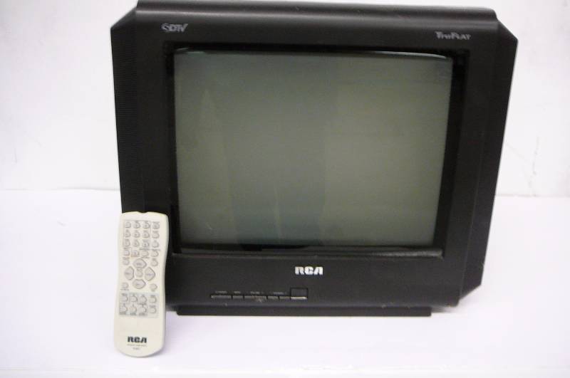 lot 3 image: TV - RCA with remote