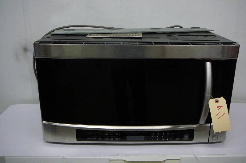 lot 11 image: Microwave Oven Samsung