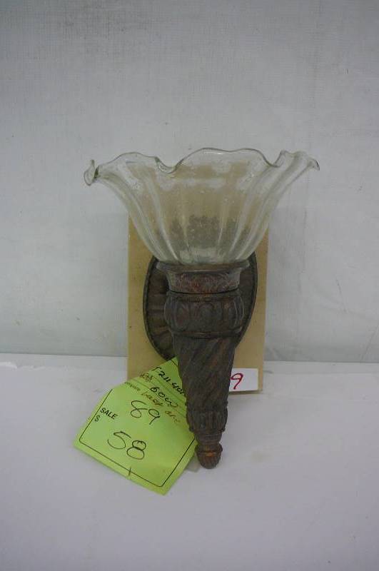 lot 69 image: Light Fixture