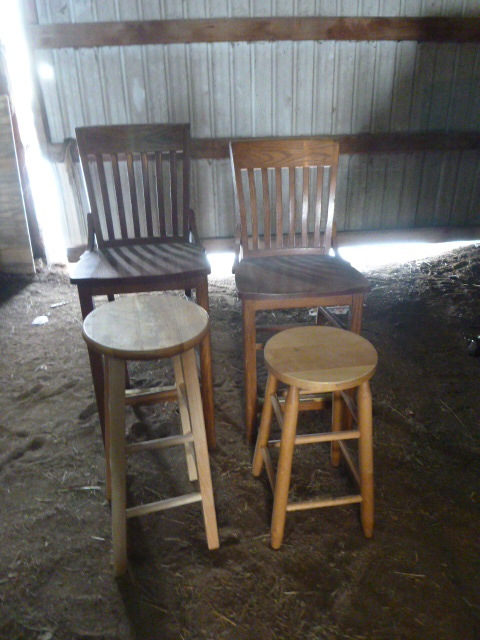lot 9 image: 4 Wooden Bar Stools