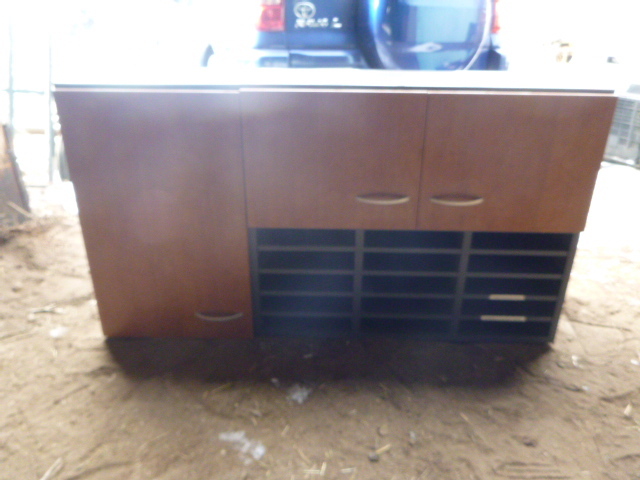 lot 16 image: Desk Top Cabinet