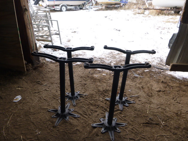lot 38 image: 4 Table Bases