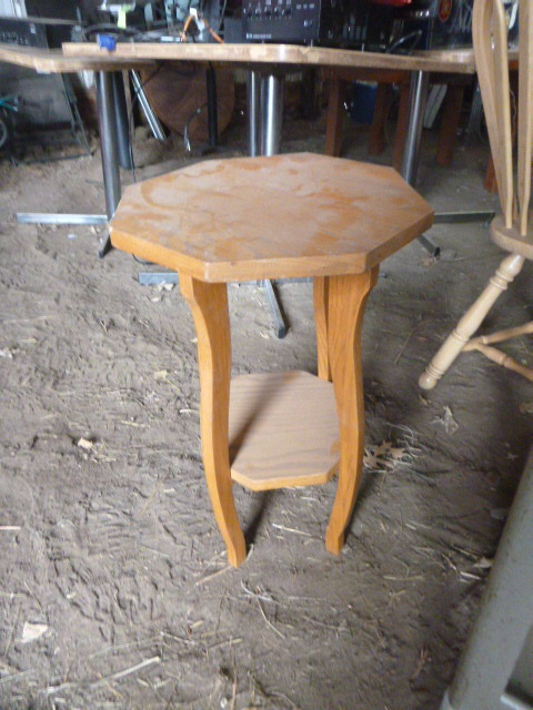 lot 72 image: Wooden Plant Stand