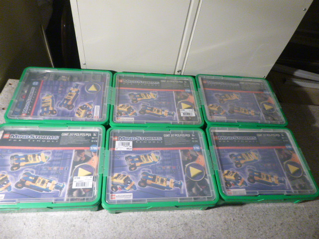 lot 80 image: 6 Lego MindStorms Kits