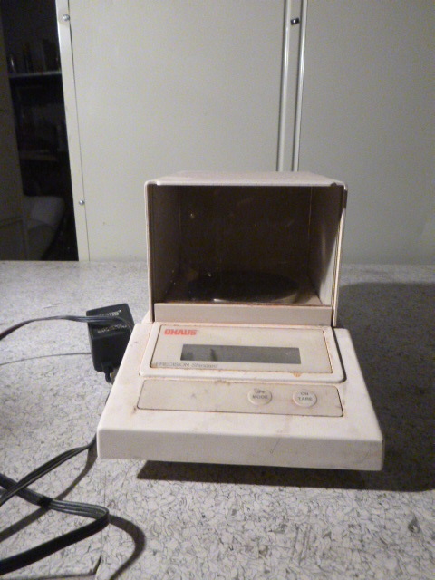 lot 87 image: Ohaus Digital Scale