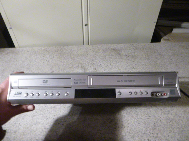 lot 89 image: JVC DVDVHS Player