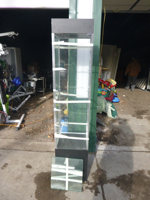 lot 147 image: Trophy Case