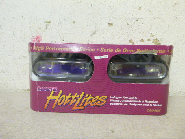 lot 178 image: Blazer Hottlites Halogen Fog Lights