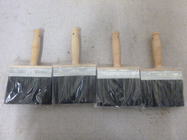 lot 179 image: 4 Paint Brushes