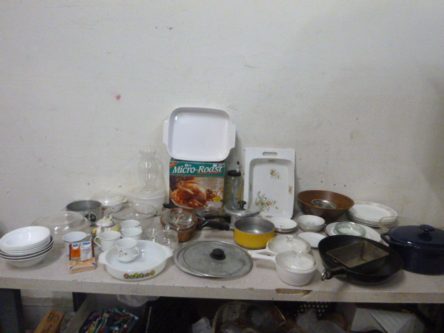 lot 206 image: Miscellaneous Kitchen Items