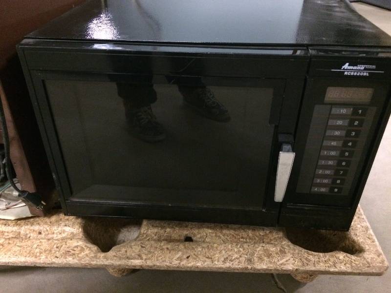 Amana Commercial Microwave RCS820BL NSF Approved Sticker Excellent