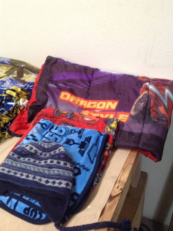 lot 66 image: Boys Blankets- and Cars sleeping bag
