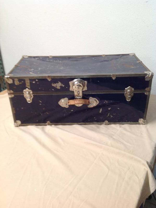 lot 64 image: Blue Trunk - Leather Handles
