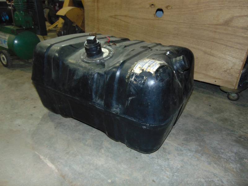 lot 11 image: Fuel Tank