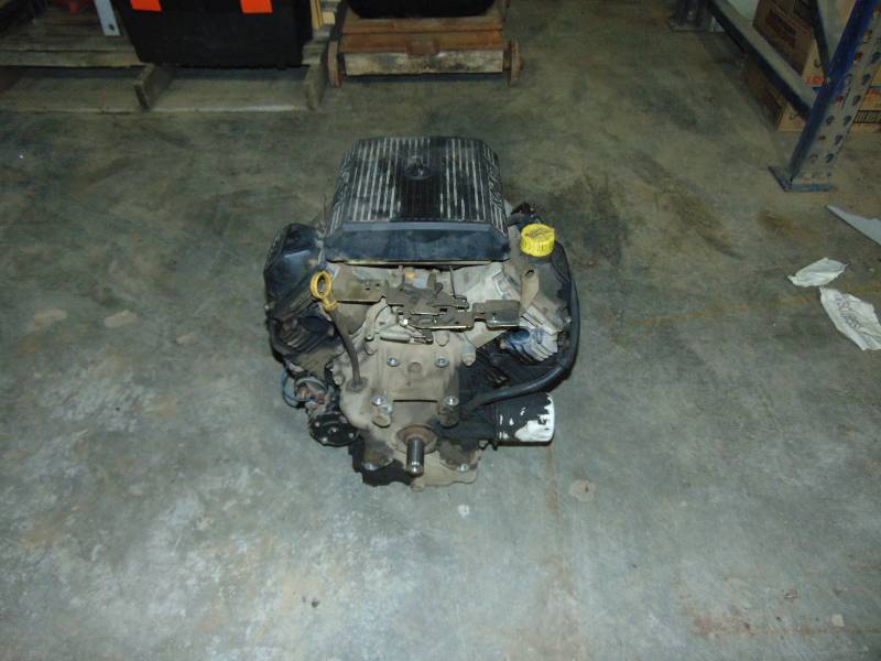 lot 14 image: Kohler Command Pro 20 Engine