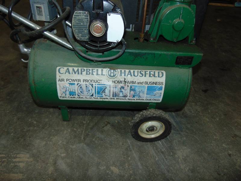 lot 20 image: Campell Hausfeld Air Compressor