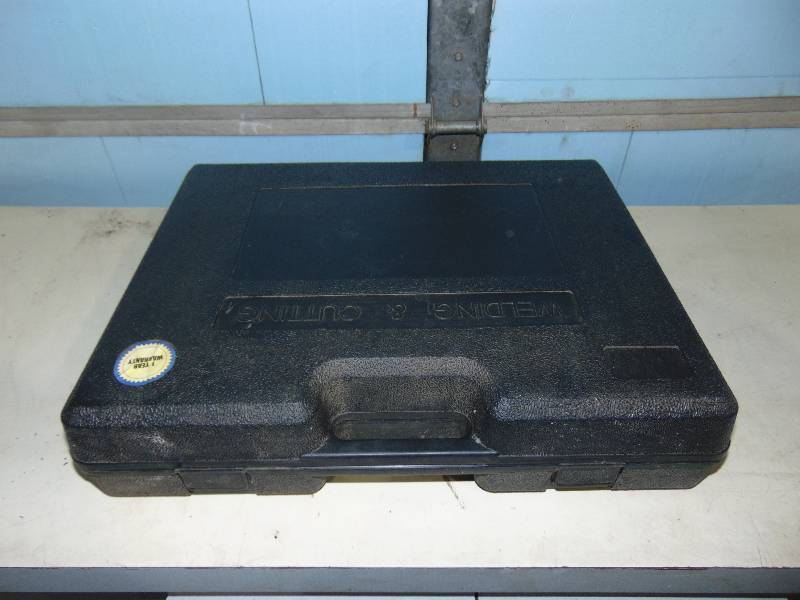 lot 41 image: Torch Accessories