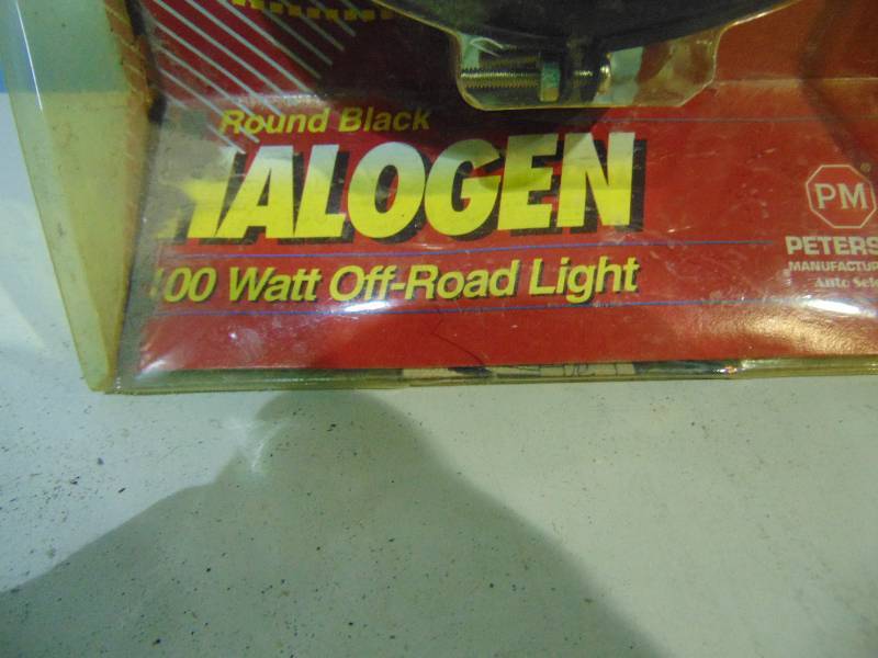 lot 44 image: Halogen Off Road Light