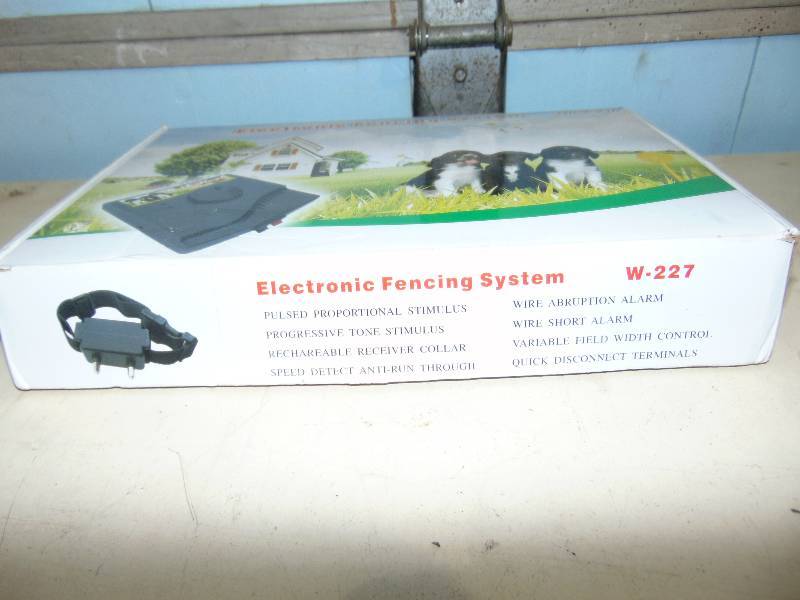 lot 63 image: Dog Fencing Kit