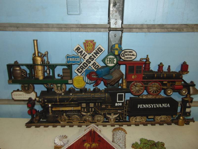 lot 78 image: Home Decor Lot