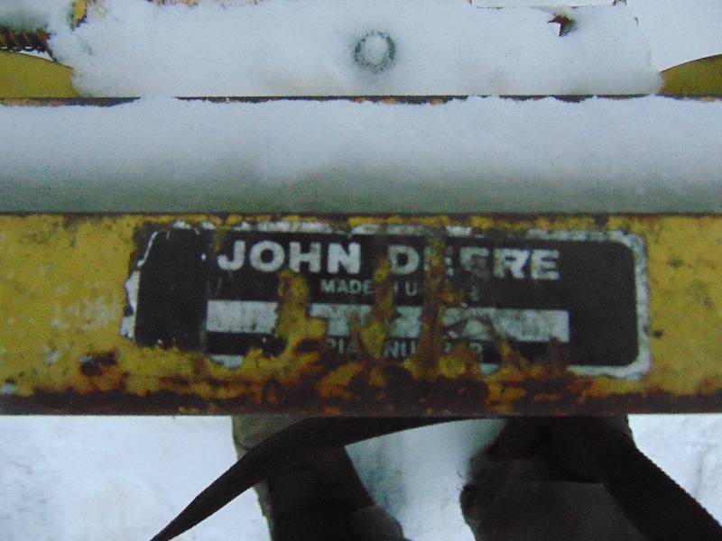 lot 118 image: 42 John Deere Snow Blade