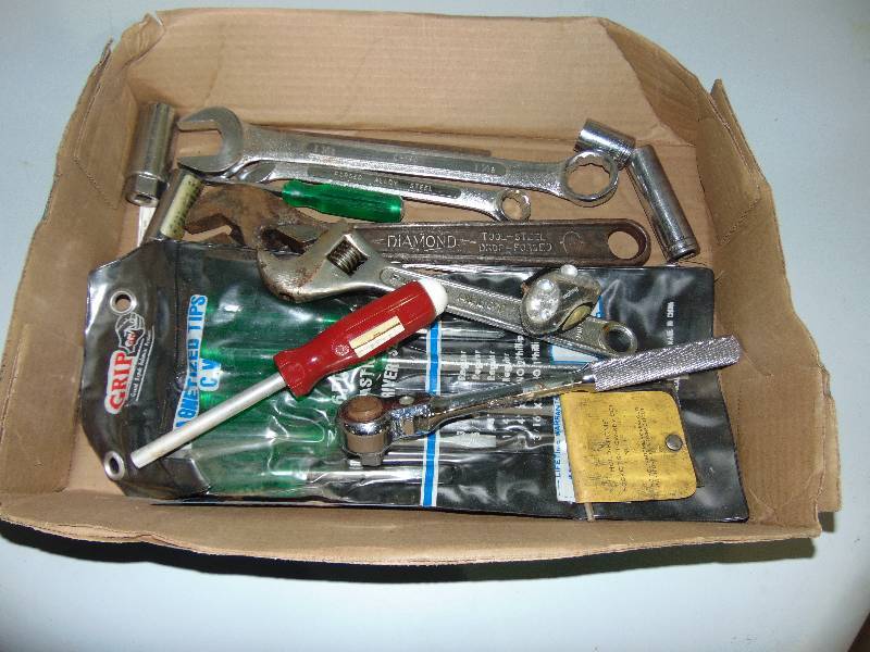 lot 121 image: Misc Lot of Tools