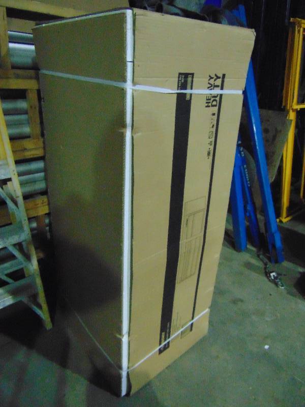 lot 152 image: Blue Husky 56 6 Drawer Tool Box Top