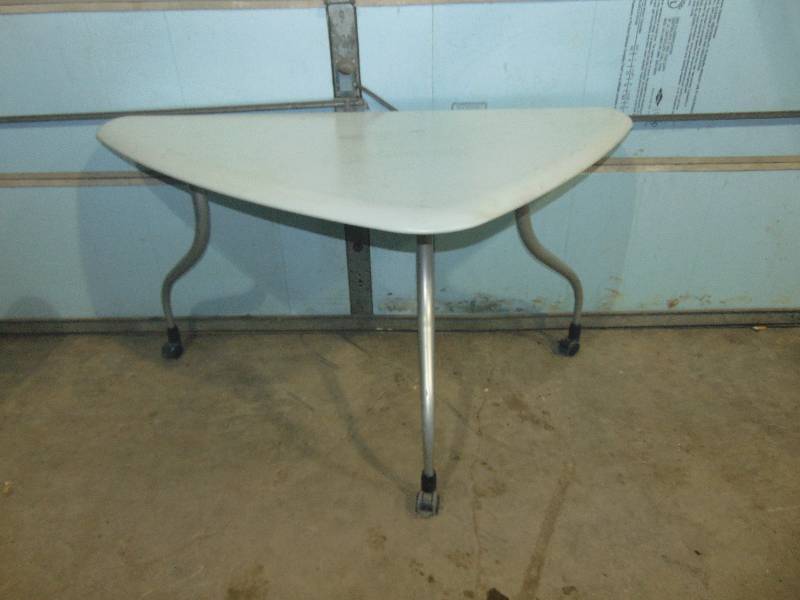 lot 159 image: (2) Corner Tables
