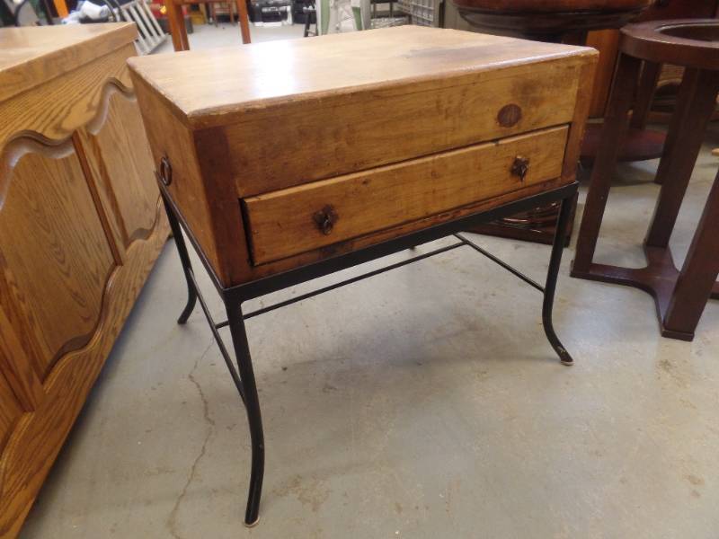 lot 109 image: RUSTIC END TABLE