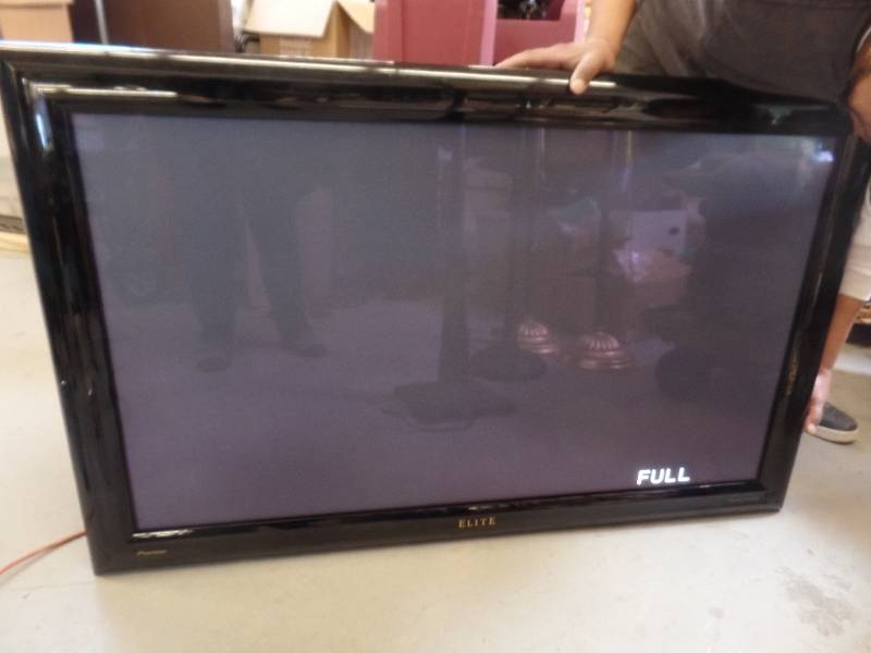 lot 134 image: PIONEER 50 PLASMA DISPLAY MONITOR