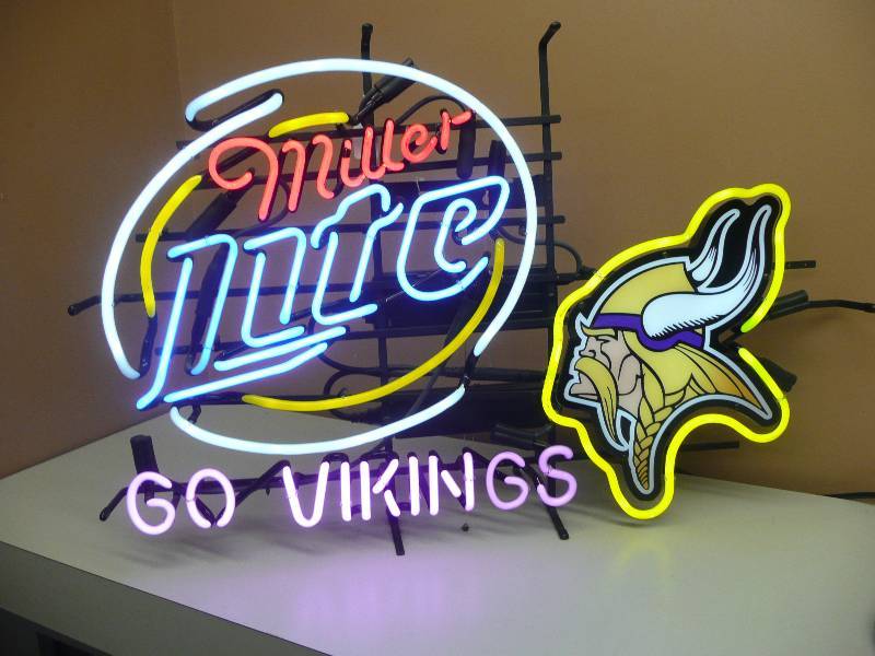 Miller Lite Game Day Bars  Minnesota Vikings –