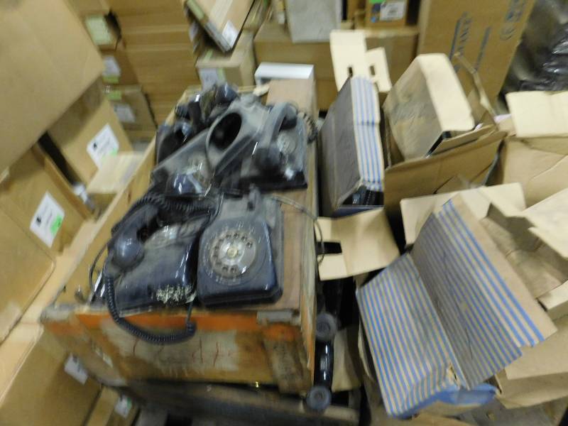 lot 23 image: Pallet Lot of Vintage Phones