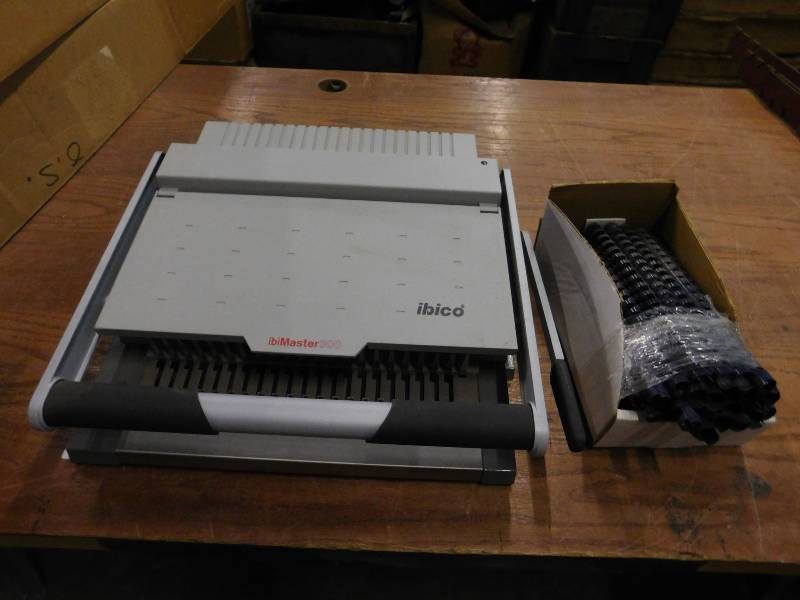 lot 63 image: Ibico ibiMaster 300 Manual Comb Binder Machine