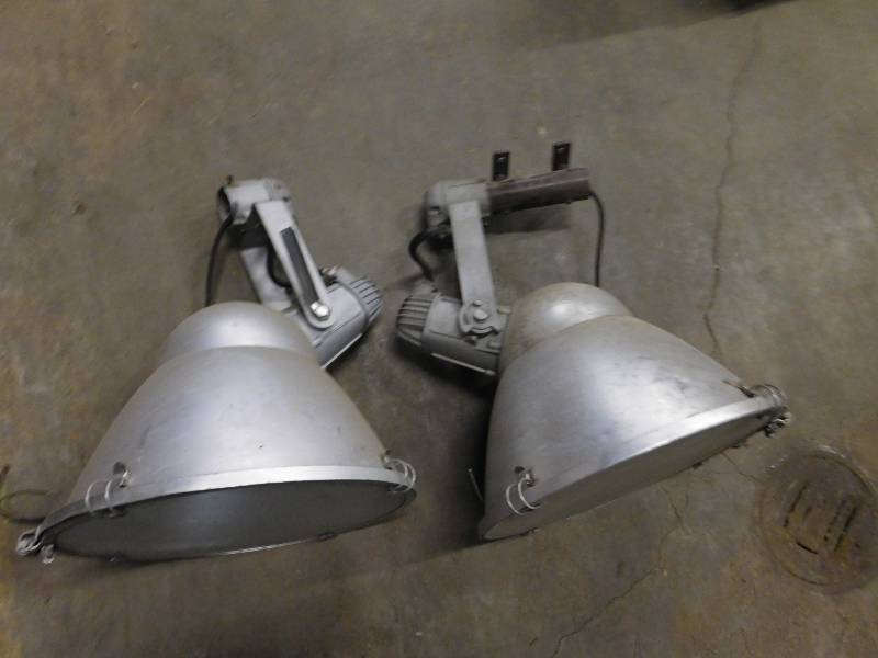 lot 65 image: Vintage Industrial Steber Lights