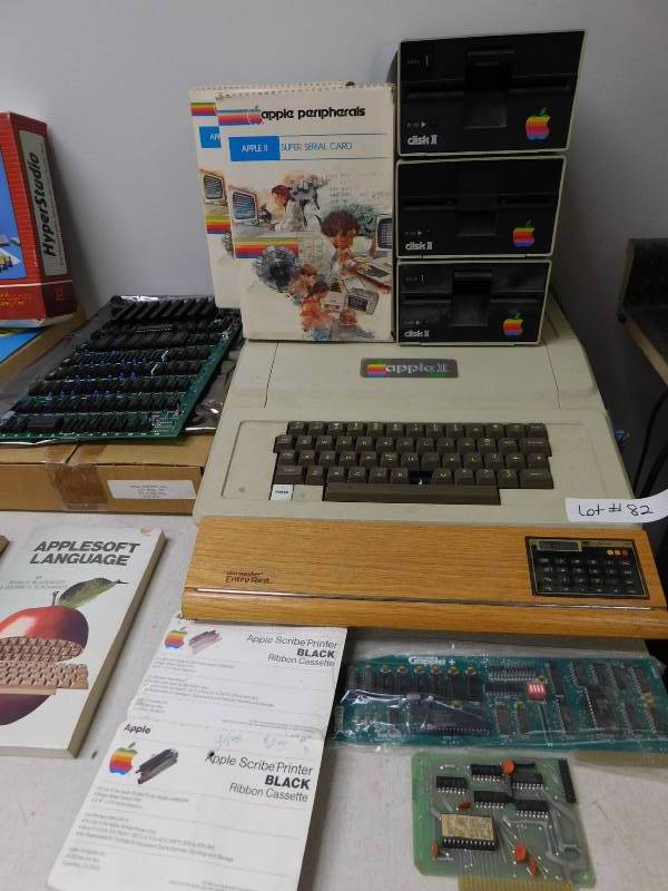 lot 82 image: Vintage Apple II Computer & More