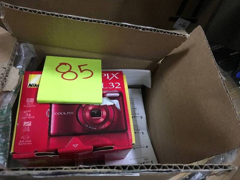 lot 85 image: Nikon Coolpix L32 Camera not used
