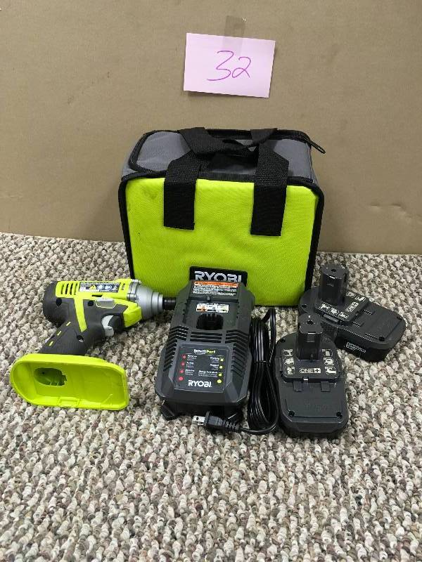 Ryobi One 18 Volt Cordless Lithium Ion Impact Driver Kit Tool in like new condition