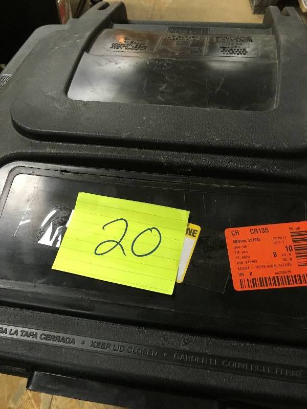 lot 20 image: Toter 32 Gallon 2-Wheel Trash Can Cart, Greenstone not used