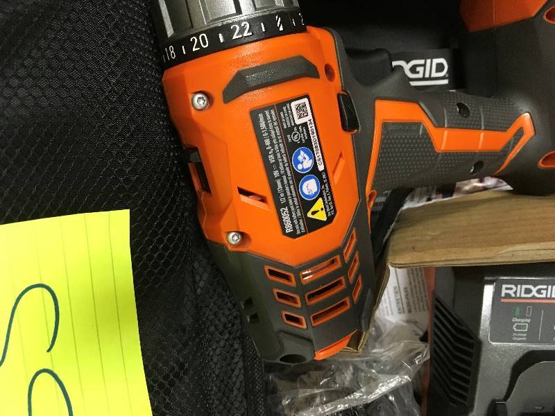 lot 55 image: Ridgid 18-Volt Lithium-Ion Cordless 12 in. Compact DrillDriver Kit not used