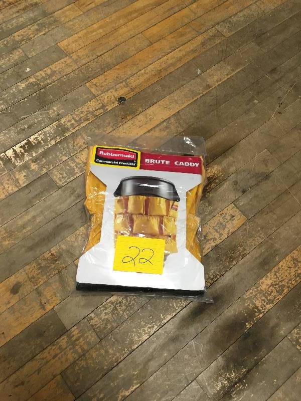 Rubbermaid Caddy Bag for Brute Container, Yellow not used