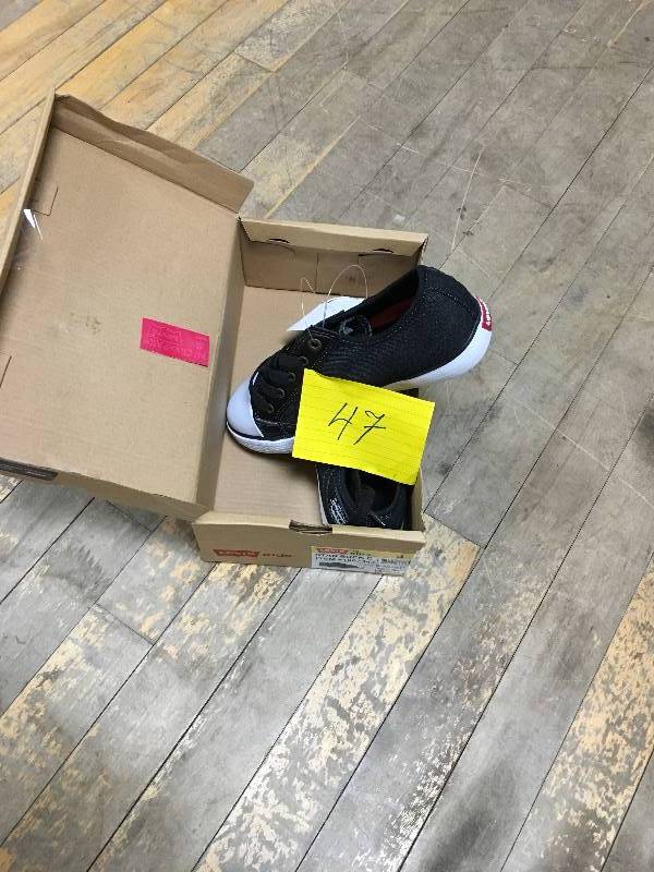Levis Kids boys Stan Buck C Black Demin Sneakers - Size 3 New