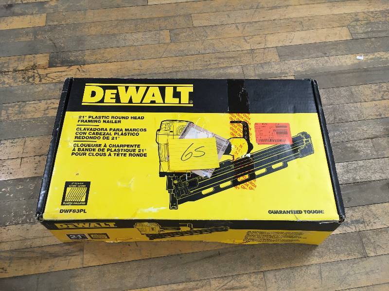 DeWalt Next Generation 21 Degree 3-14 in. Pneumatic Plastic Strip Framing Nailer not used