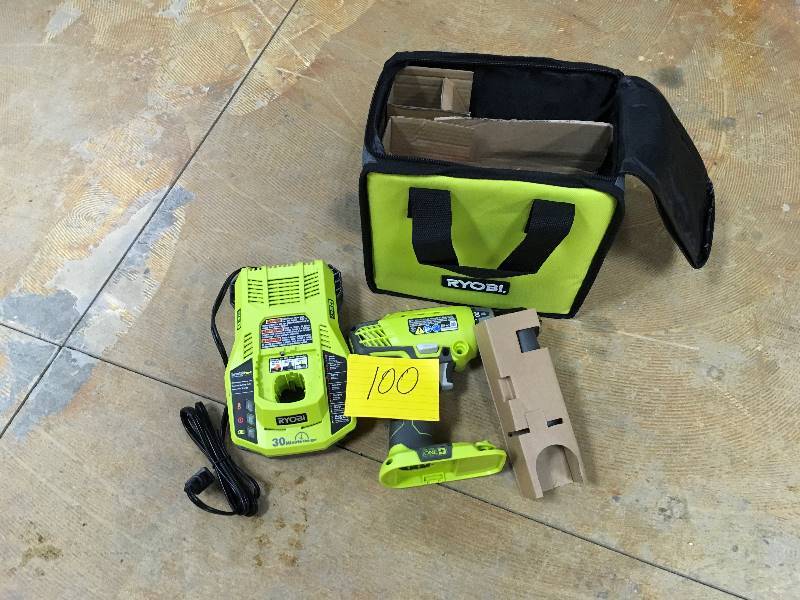 Ryobi One 18 Volt Lithium Hammer DrillDriver Kit in like new conditions