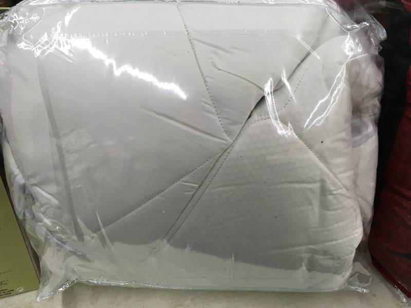 lot 227 image: IsoCool Queen Mattress pad