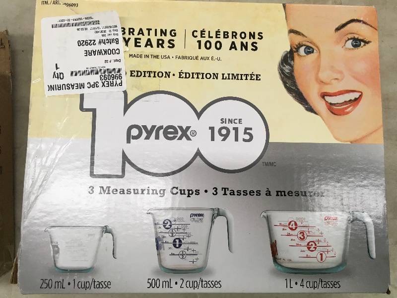 lot 246 image: PYREX 3PC MEASURING CUPS