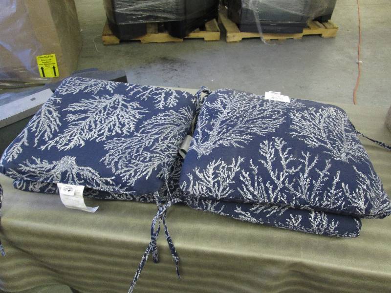 lot 36 image: Lot of 4 Hampton Bay Midnight Coral...